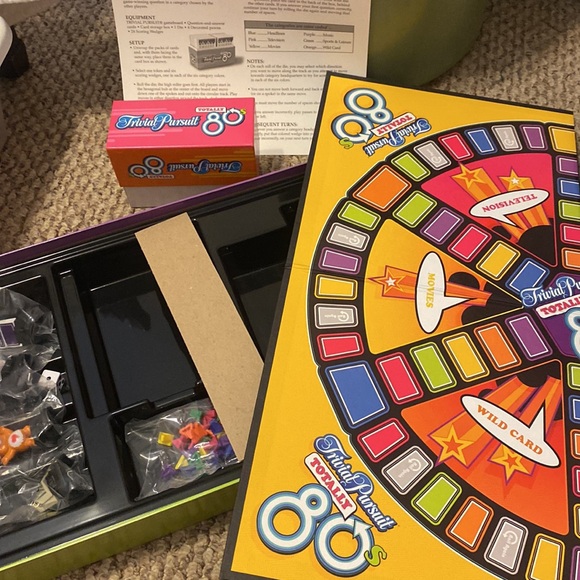 Trivia Pursuit Totally 80s new - Picture 2 of 3
